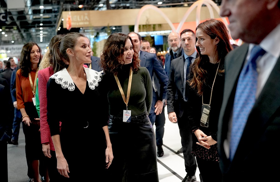 Ayuso y la reina Letizia en Fitur