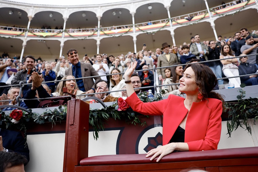 Ayuso toros Las Ventas